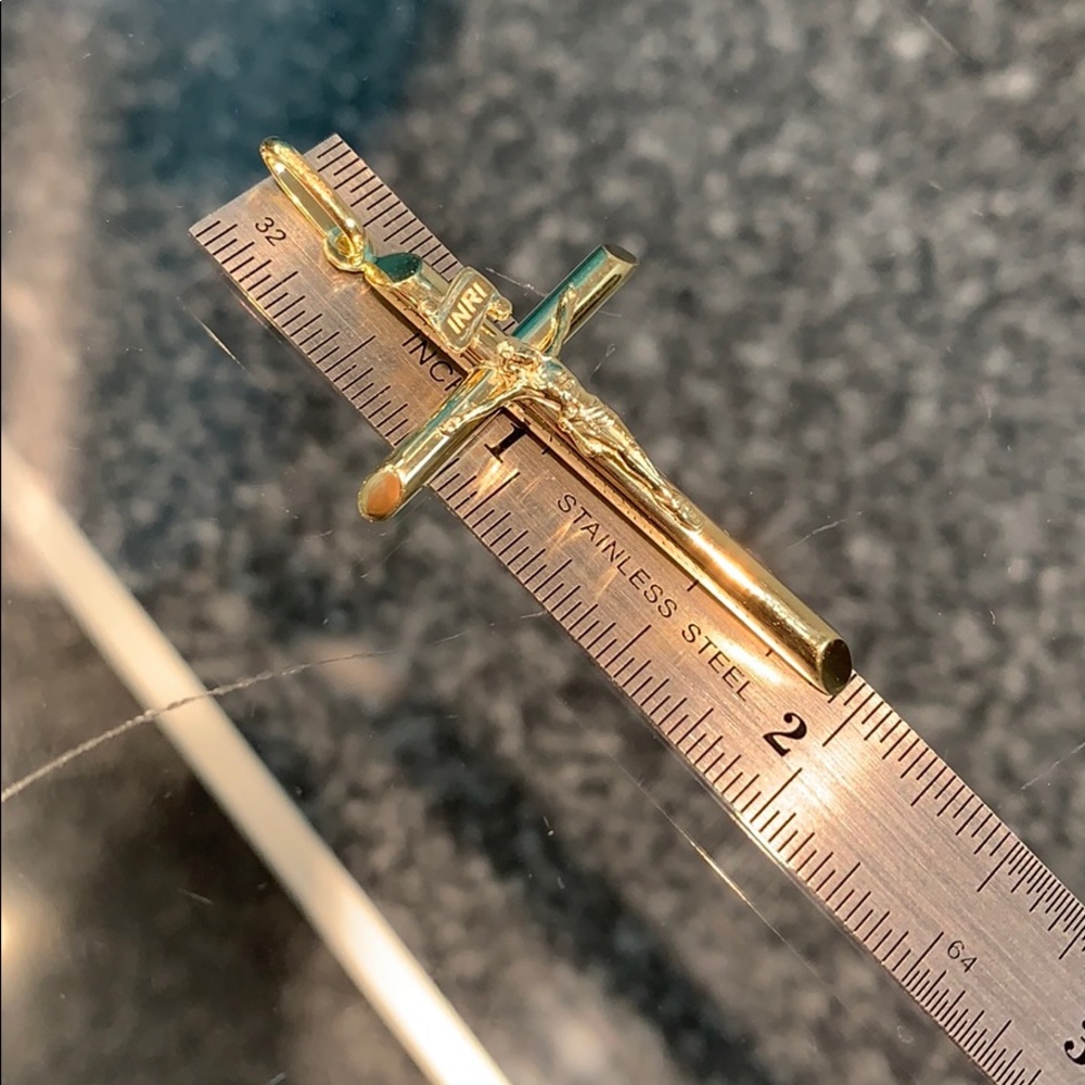 Religious 14k Gold Jesus Crucifix Cross Pendant - Picture 4 of 11